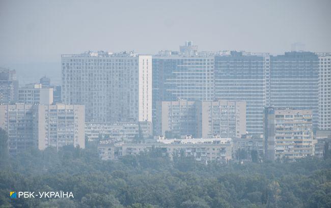 Київ знову накрив їдкий дим
