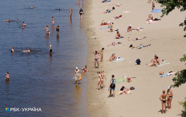 Украинцам напомнили, в каких водоемах запрещено купаться во время войны
