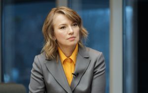 Олена Шуляк: Питання легітимності влади в Україні під час війни грає на руку тільки Путіну