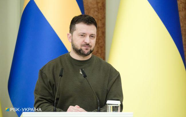 Зеленский обратился к Евросовету и призвал начать переговоры о членстве Украины в ЕС