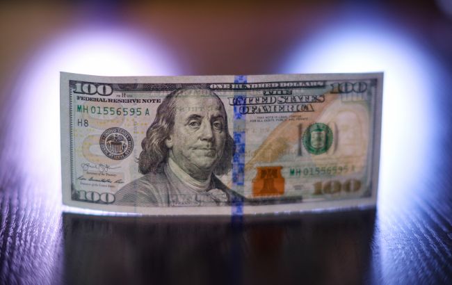 Украина за последний месяц потеряла еще 2,3 млрд долларов резервов: что стало причиной