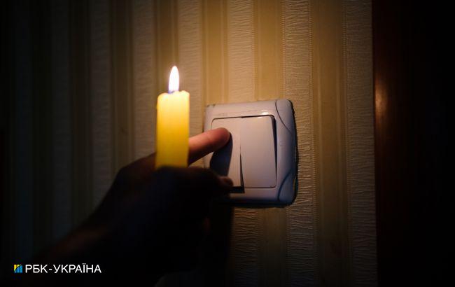 Без аварійних. Завтра по Україні знову вимикатимуть світло