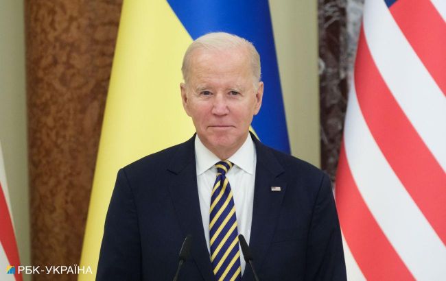 Байден попросил у Конгресса дополнительные средства в помощь Украине