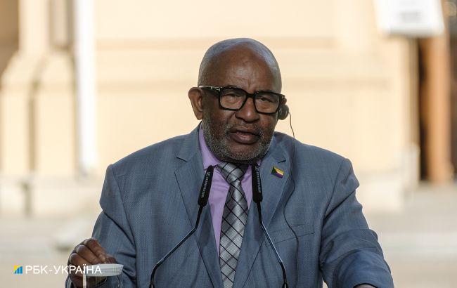 Голова Африканського Союзу закликав до "мирного співіснування" України та РФ