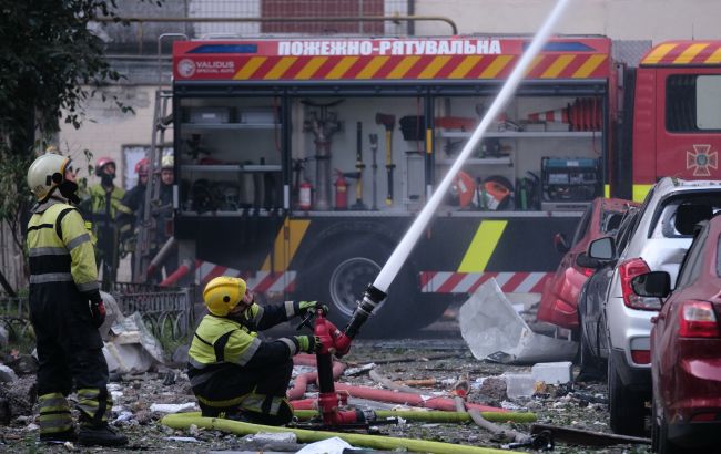 Росія змінює тактику? Що можуть означати удари по Кабміну і мосту через Дніпро