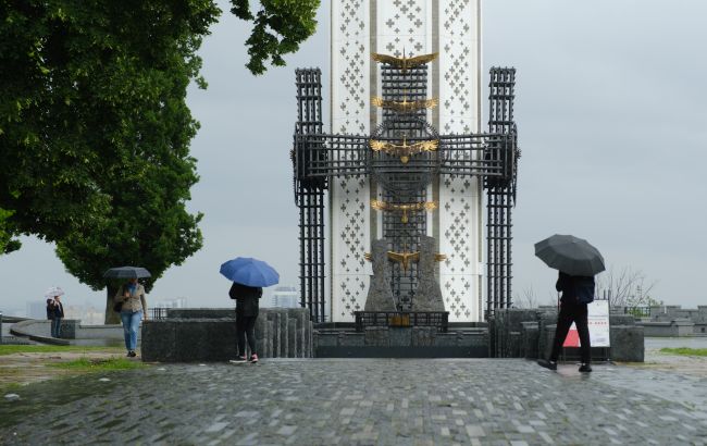 На Украину надвигается прохлада, в большинстве областей - порывы ветра: прогноз погоды на сегодня