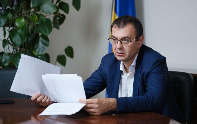 Налоги с посылок, сервисов такси и курьерских служб: что готовят в Раде