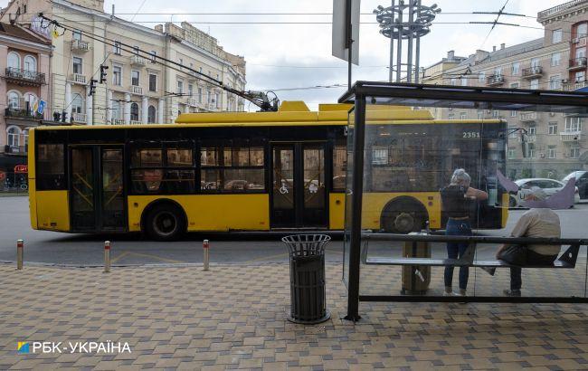 Чи з'являться в Києві укриття на зупинках: відповідь КМДА