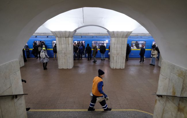 В Києві закривають 6 станцій метро. Як добиратися з Теремків до Либідської: альтернативні варіанти