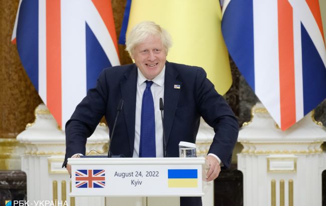 Джонсон призвал передать Украине необходимое оружие, чтобы закончить войну в 2023 году