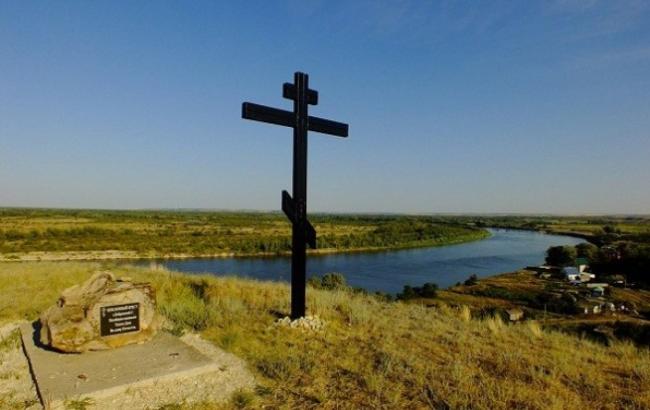 У Росії чоловіка вбило блискавкою під час селфи біля хреста