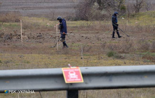 Чоловік з дитиною підірвалися на вибуховому пристрої у Харківській області