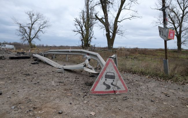 Бригада энергетиков подорвалась на мине в Херсонской области