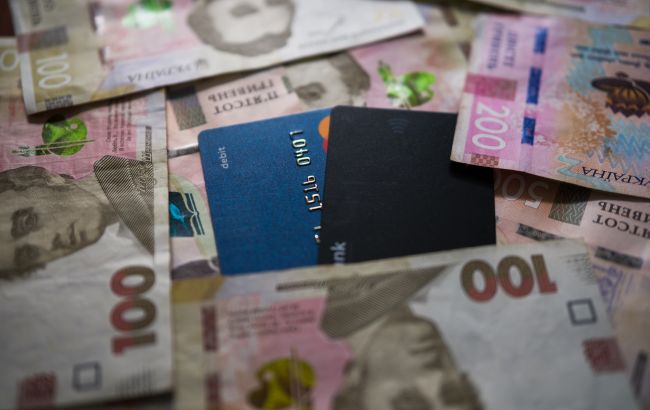 Спецпенсии свыше 26 тысяч гривен снова ограничат коэффициентами