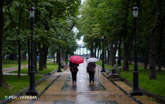 Грози, подекуди шквали. В ДСНС попередили про негоду до кінця доби