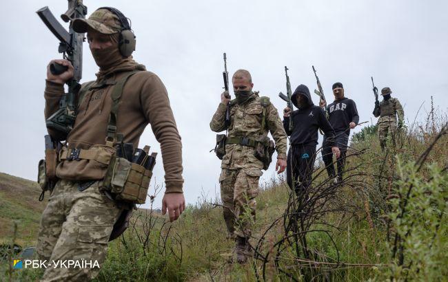 "Это уже моя третья война с Россией". Истории иностранцев, ставших на защиту Украины