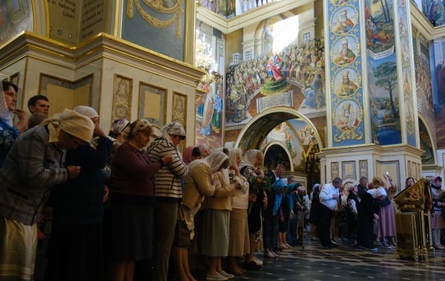 Церква сказала, що робити з українцями, яким релігія не дозволяє брати зброю до рук