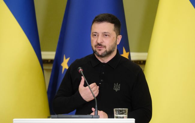 Зеленский поручил подготовить ежегодное послание президентa в Раду