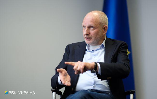 Посол ЕС рассказал о будущем украинских беженцев в Евросоюзе