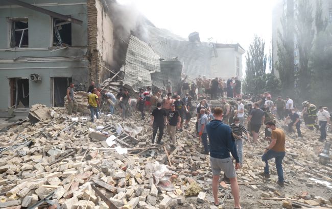 Відплата за "Охматдит" та Грозу: Зеленський підписав санкції проти винних у ракетному терорі