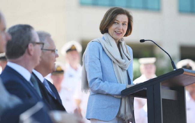 Министры обороны Британии и Франции отменили встречу из-за скандала с подлодками