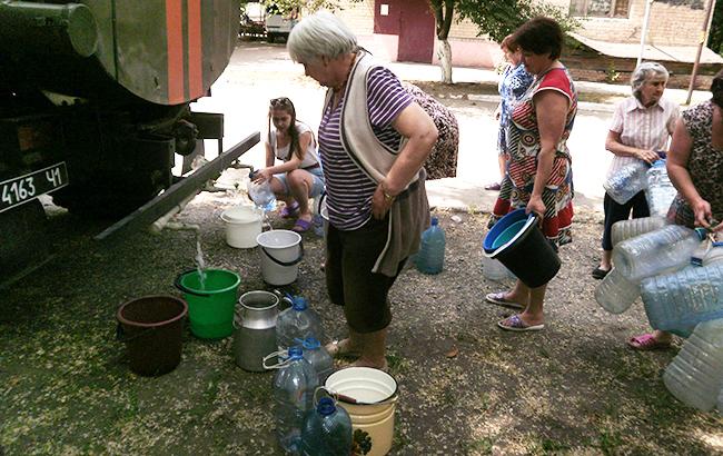 На Донбассе организуют подвоз воды к Авдеевке в связи с отключением водоснабжения
