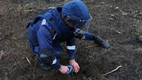 Пиротехники ГСЧС с начала года изъяли свыше 400 авиационных бомб