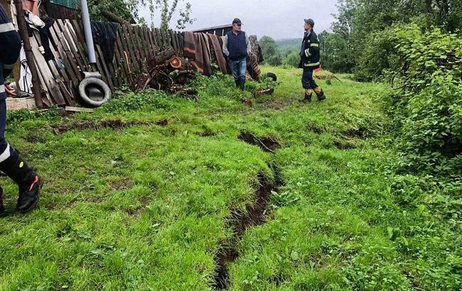 В Карпатах существует угроза оползней