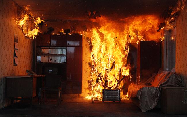 Дотла: у Київській області згорів будинок добровольця АТО
