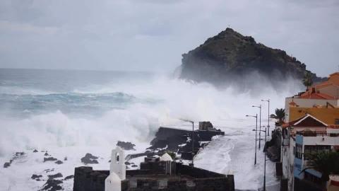 У Іспанії через зливи оголосили найвищий рівень небезпеки