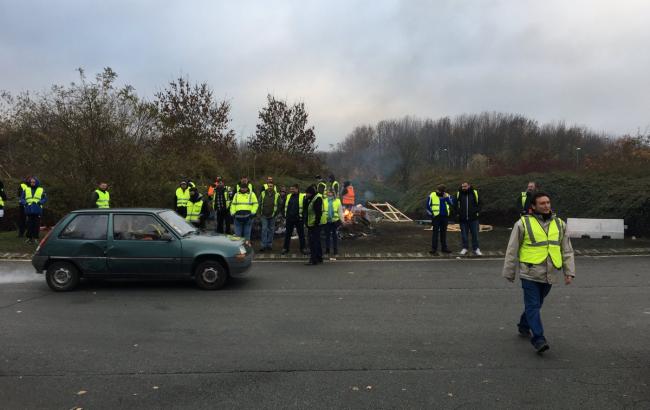 Кількість потерпілих у ході протестів у Франції зросла до 400