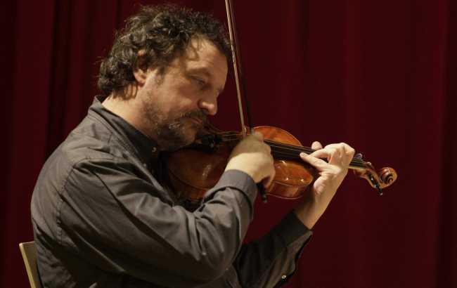 Из поколения Страдивари: у знаменитого скрипача украли инструмент стоимостью в $1,5 млн