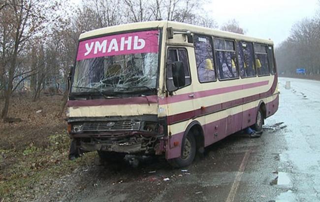 В Винницкой области автобус врезался в грузовик, есть пострадавшие