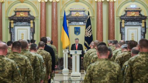 Порошенко рассказал, сколько Украина тратит на оборону