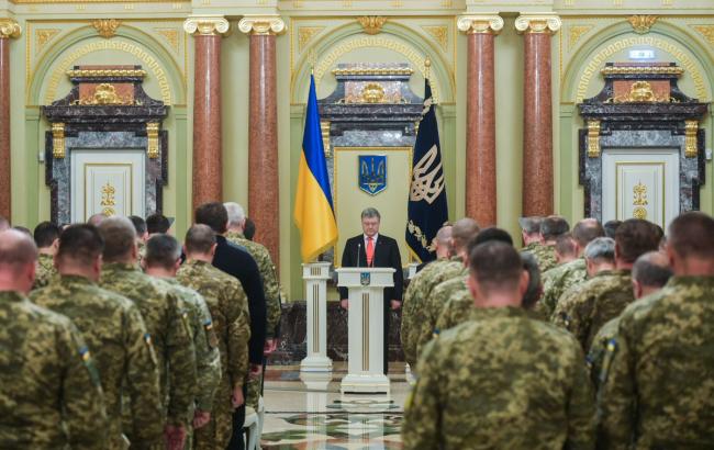 Порошенко сказав, скільки ВВП Україна витрачає на оборону