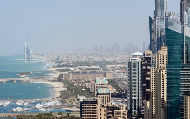 Тесты и строгий контроль на границе: главные факты для туристов перед отпуском в ОАЭ