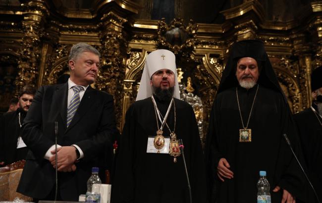 Порошенко: в новой украинской церкви не будет Путина и молитв за российское войско