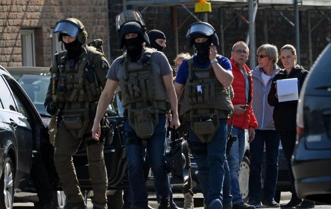 У Німеччині звільнили заручників із захопленого банку, підозрюваних затримали