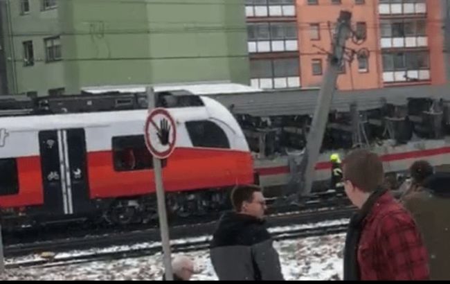 В Австрії зіткнулися два пасажирських потяги, є загиблий і десятки постраждалих