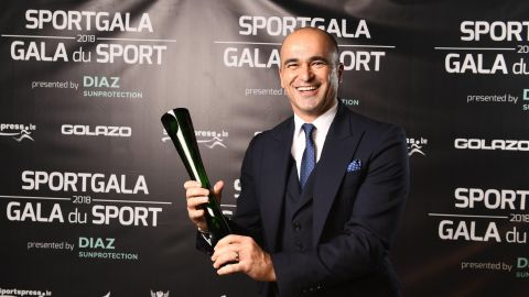 Лидер рейтинга ФИФА продлил контракт с главным тренером