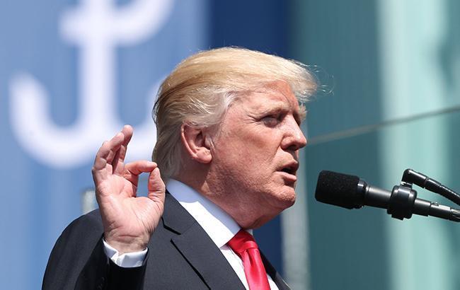 Трамп пригрозил 25-процентными пошлинами на автомобили из ЕС