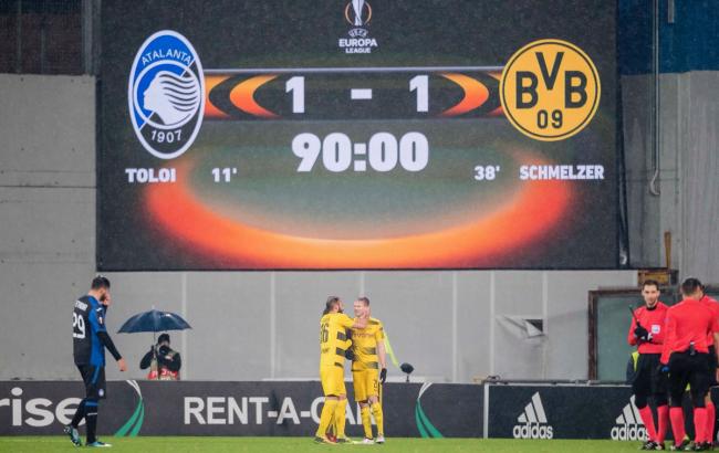 УЕФА оштрафовал "Боруссию" и "Аталанту" по итогам матча Лиги Европы
