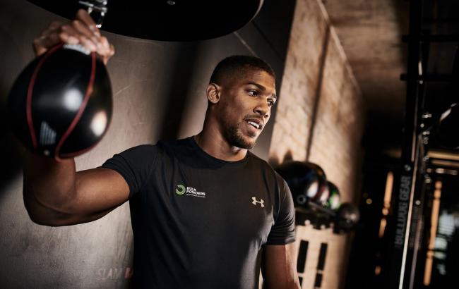 Джошуа - Паркер: відео бою