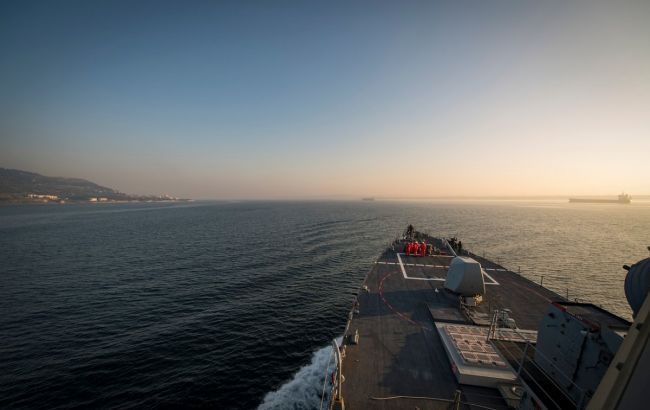 РФ відправила кораблі стежити за американським есмінцем у Чорному морі
