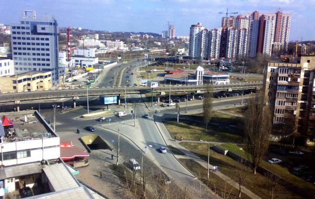 У Києві завтра обмежать рух по шляхопроводу на проспекті Науки