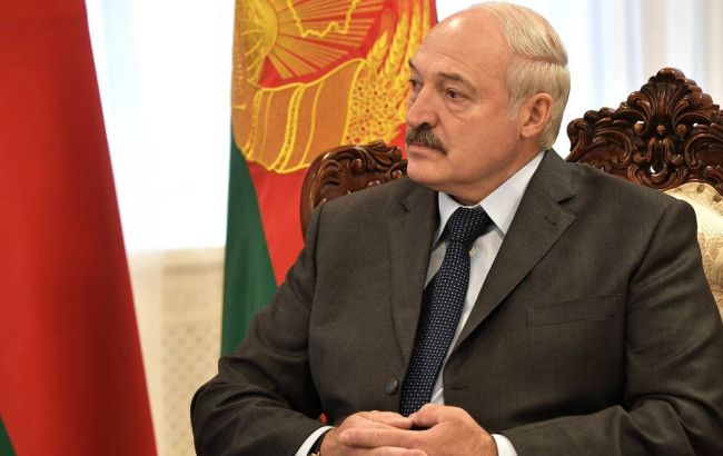 Лукашенко перед президентськими виборами змінив уряд