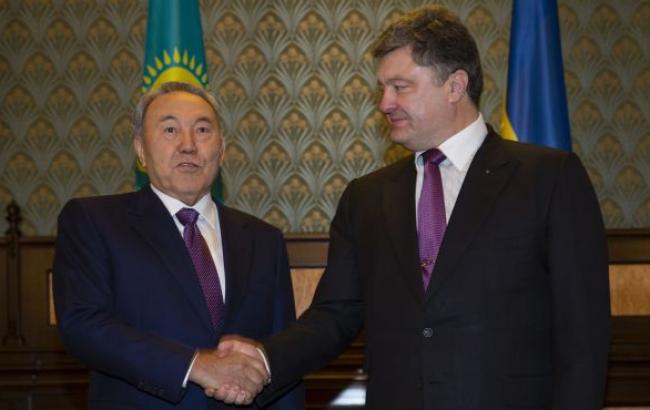 Казахстан заинтересован в опыте Украины по созданию бронетехники, - Назарбаев