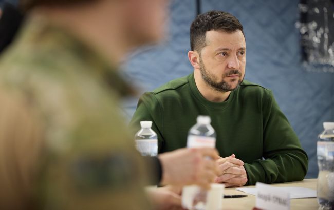 Зеленский приехал в Кропивницкий и провел совещание по ВПЛ и усилению ПВО