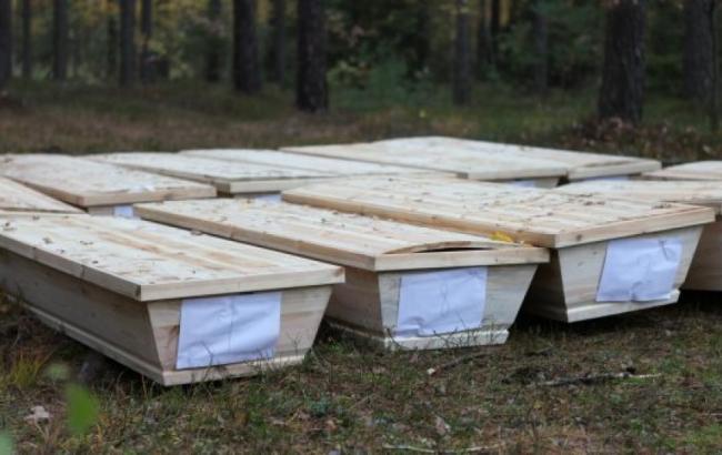 Жителям "ЛНР" предложили небывалую акцию: выдают бесплатные гробы