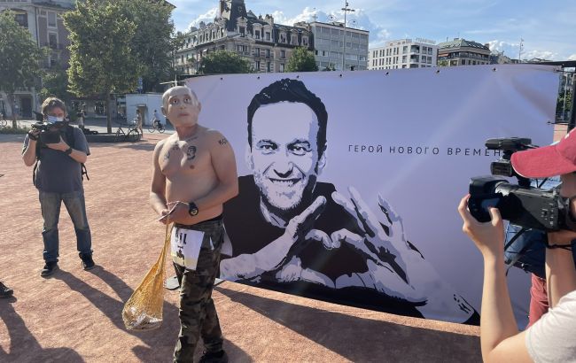 У Женеві перед зустріччю Байдена і Путіна відбувся мітинг на підтримку Навального